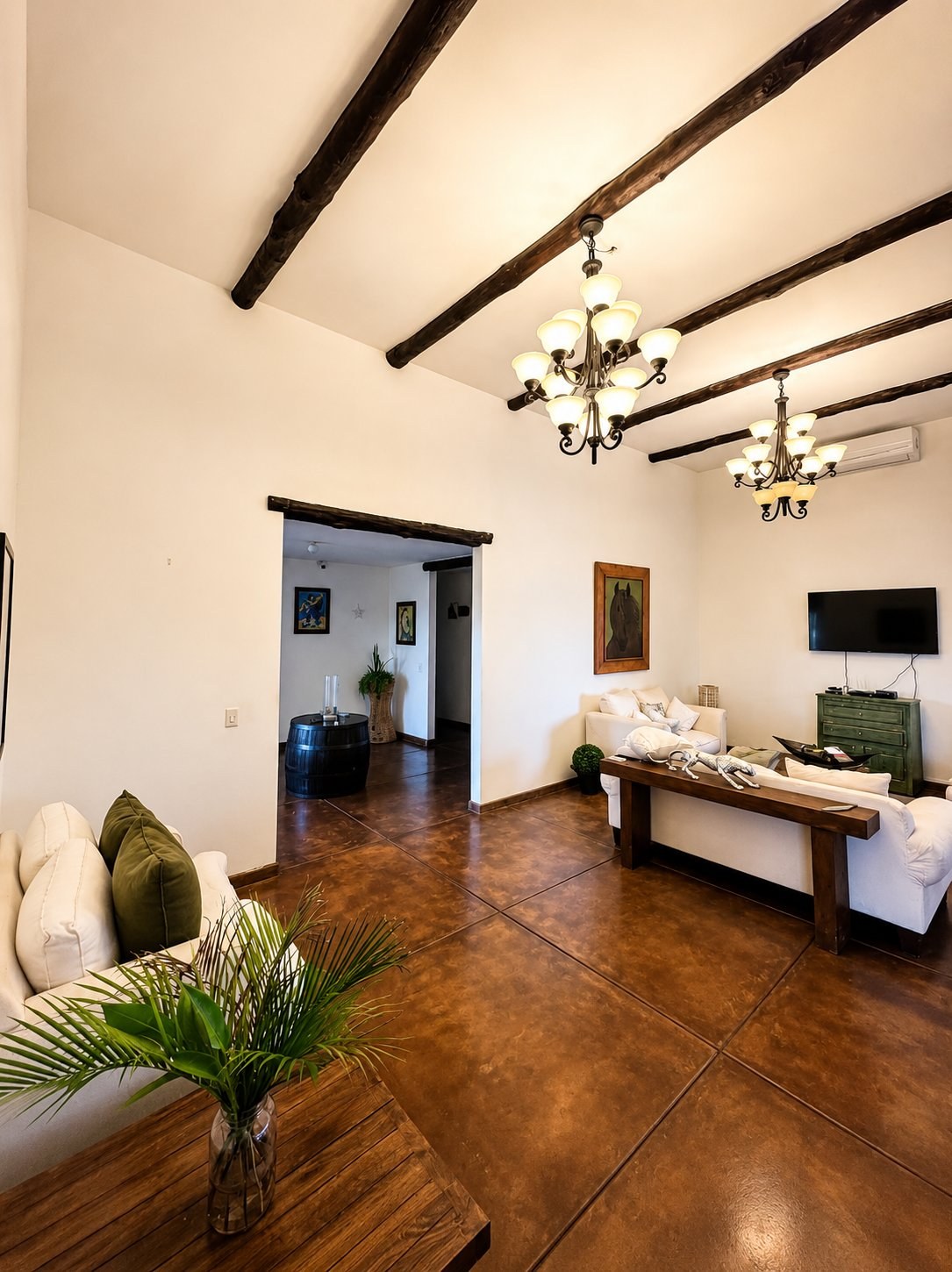 Sala colonial vigas madera